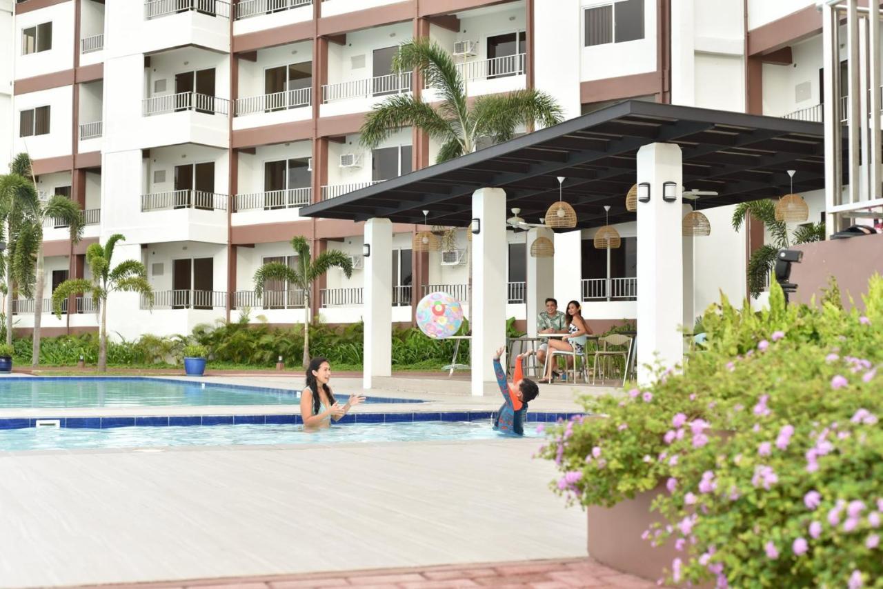 Holiday Oceanview Residences And Resort Samal Eksteriør billede